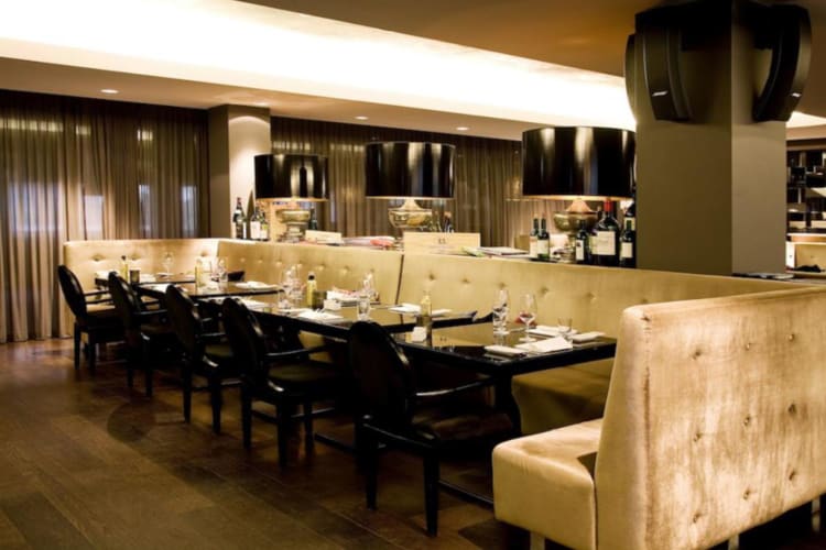 Bar and restaurant
